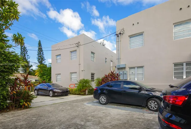 a car parked in front of a building