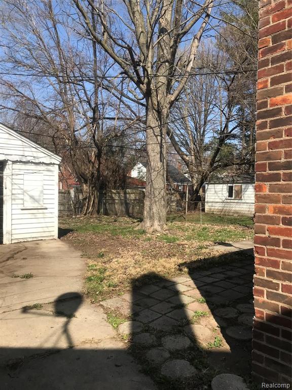 17599 Stahelin Avenue Detroit, MI 48219 - Photo 19 of 21