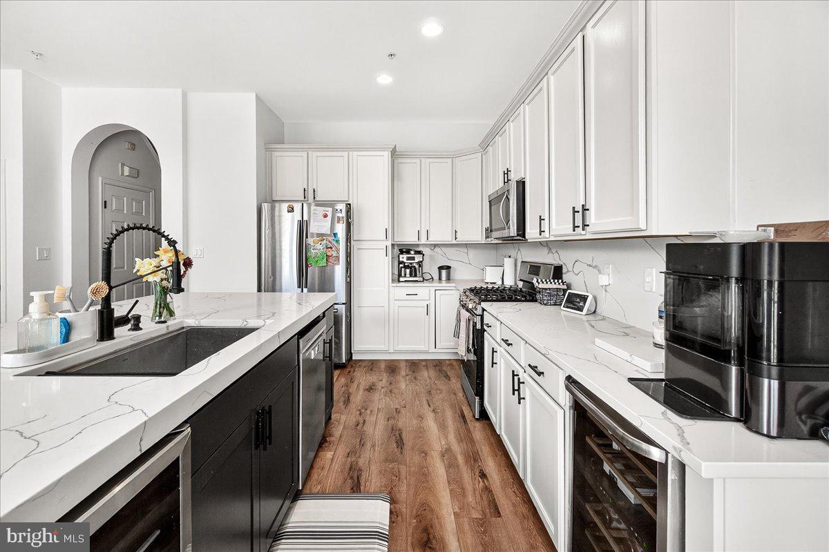 910 Featherstone Street Gaithersburg, MD 20878 - Photo 13 of 34