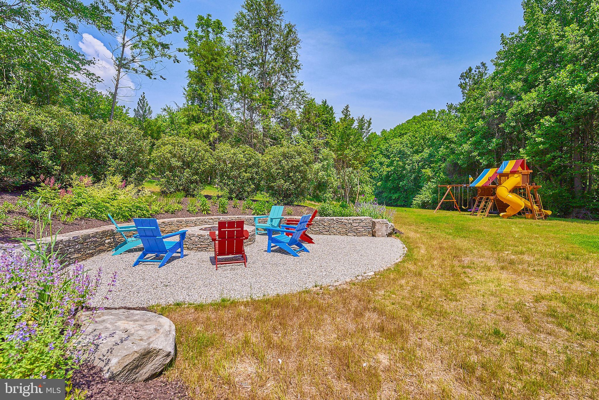 1106 Towlston Road McLean, VA 22102 - Photo 66 of 74 Spread-out and enjoy the yard