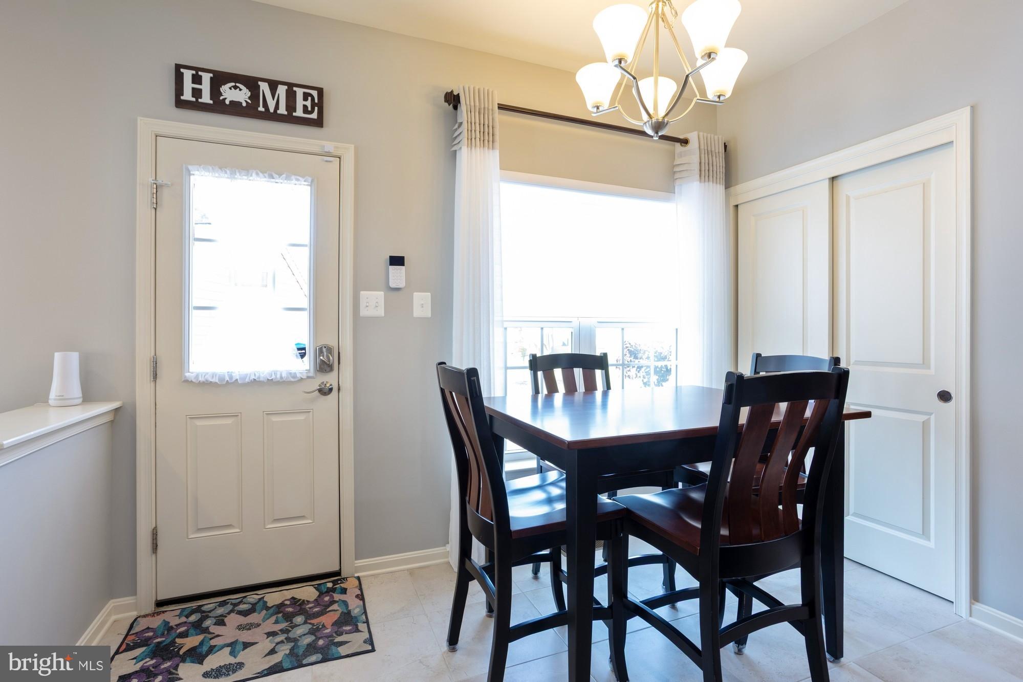 1712 Renaissance Drive Baltimore, MD 21221 - Photo 17 of 73 Kitchen Breakfast area