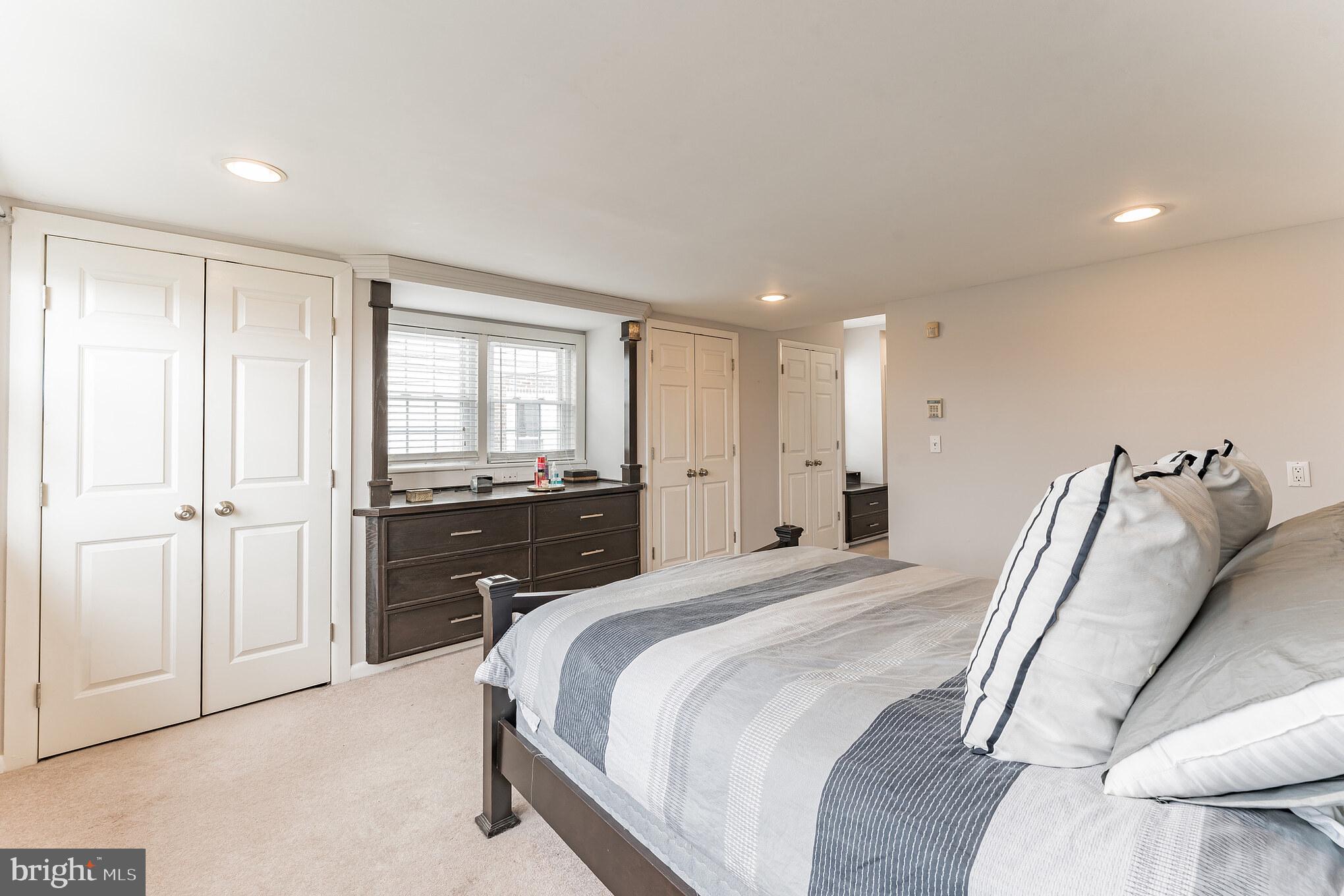 408 Rutledge Avenue Folsom, PA 19033 - Photo 22 of 34 Gallery Image 22