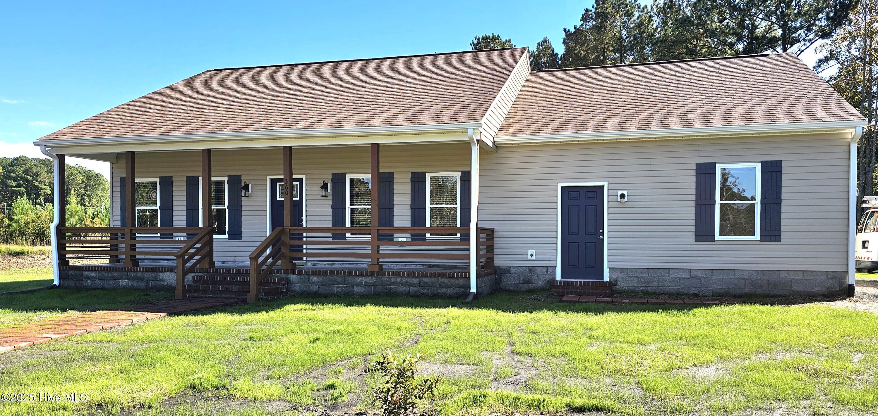 360 Cypress Circle Oriental, NC 28571 - Photo 1 of 4 20251030_140824