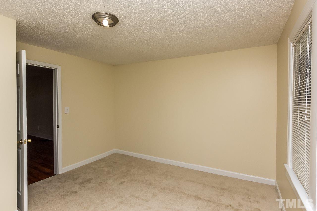 2512 Rochelle Street Durham, NC 27703 - Photo 11 of 23 Gallery Image 11