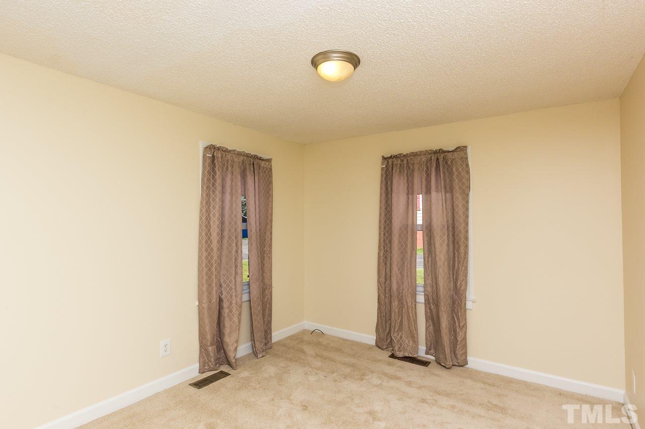 2512 Rochelle Street Durham, NC 27703 - Photo 12 of 23 Gallery Image 12