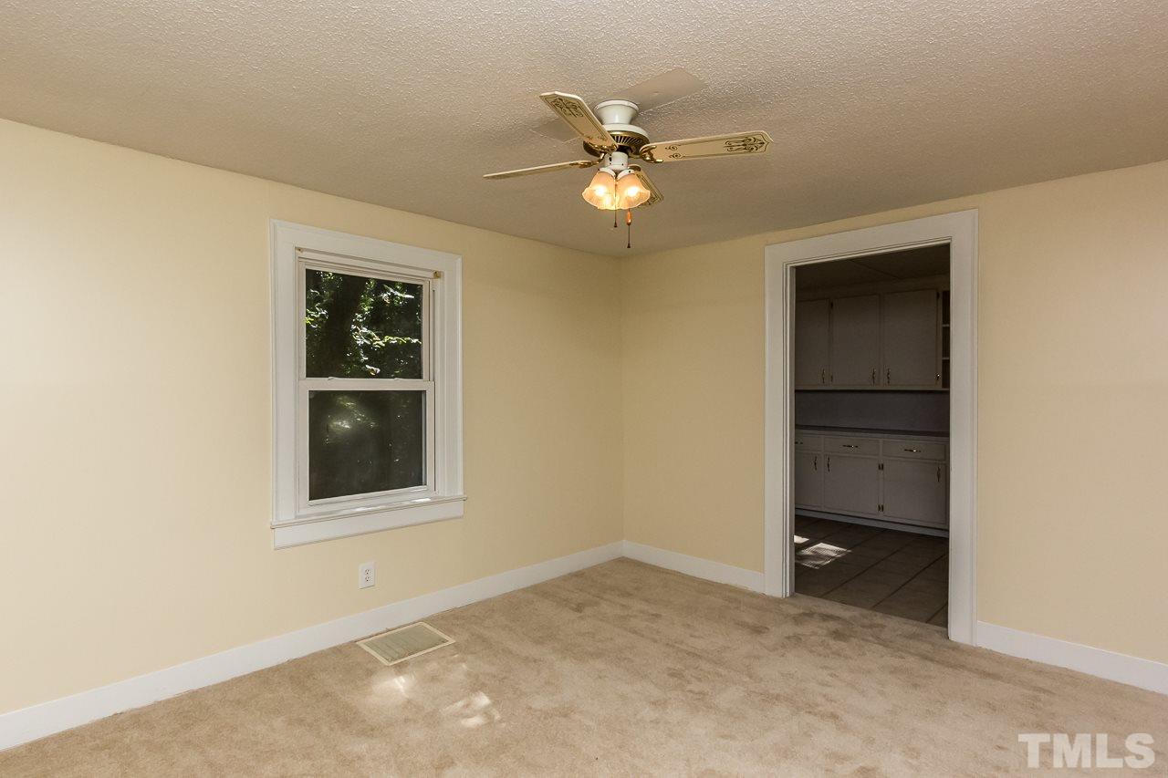 2512 Rochelle Street Durham, NC 27703 - Photo 14 of 23 Gallery Image 14