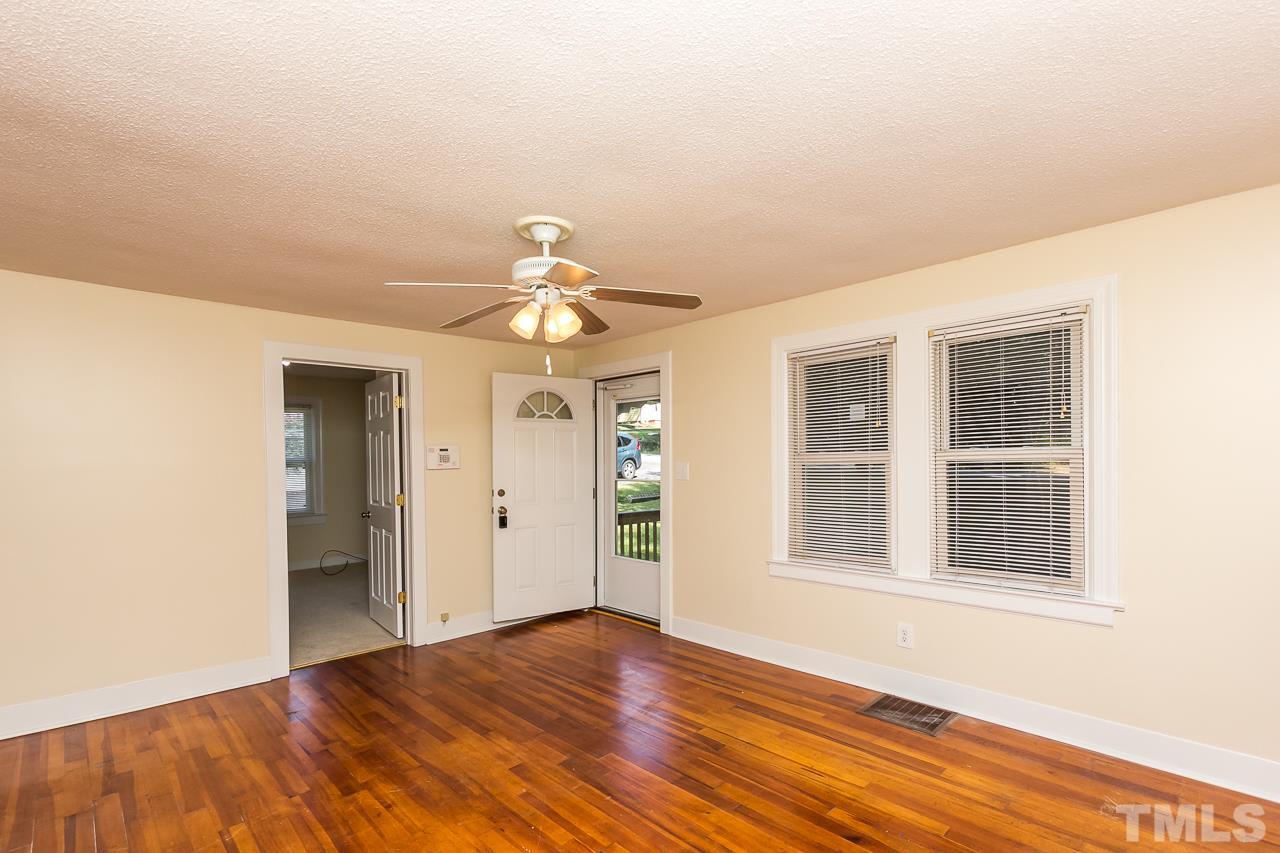 2512 Rochelle Street Durham, NC 27703 - Photo 6 of 23 Gallery Image 6