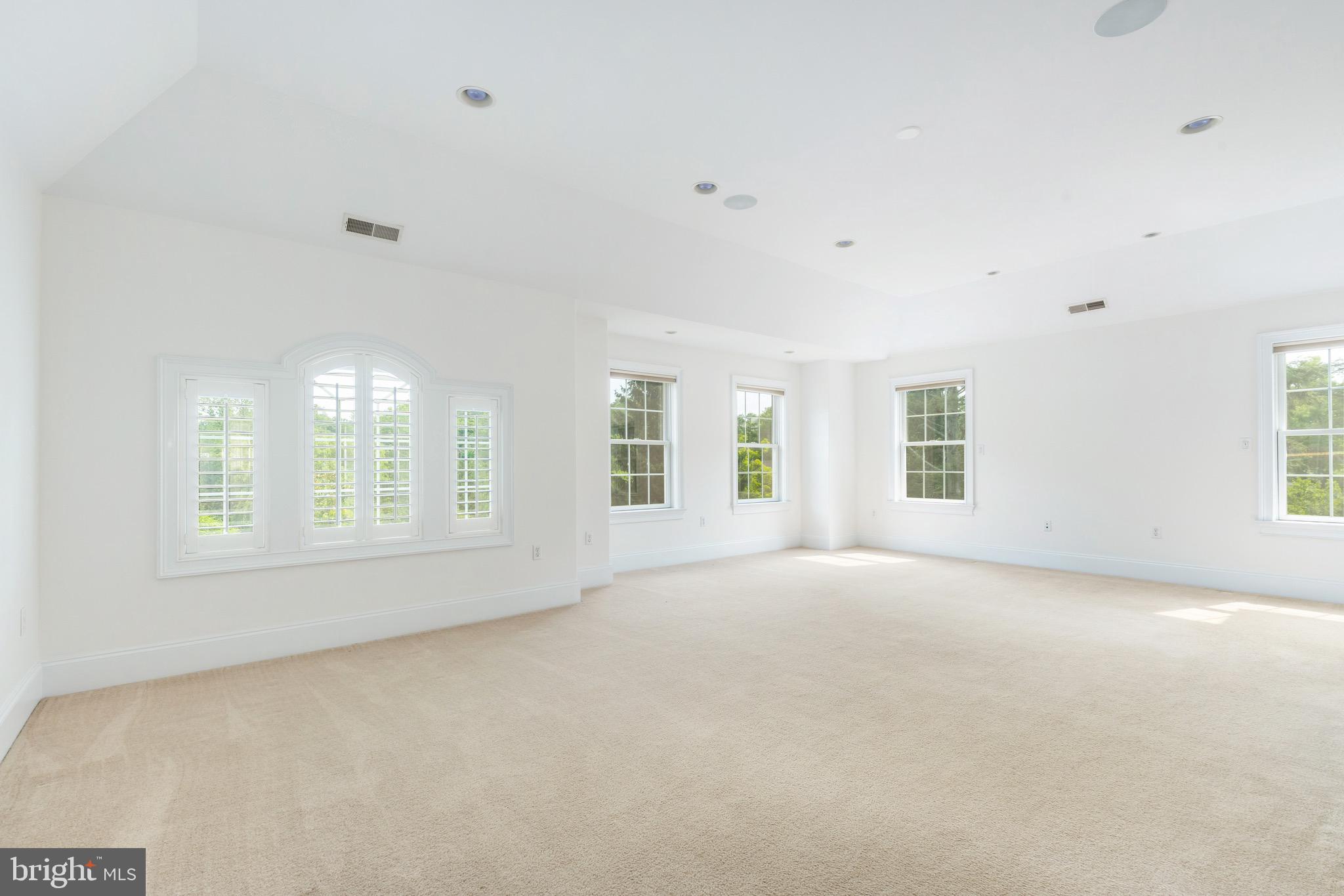 333 Greenbank Road Bryn Mawr, PA 19010 - Photo 16 of 45 Primary Suite