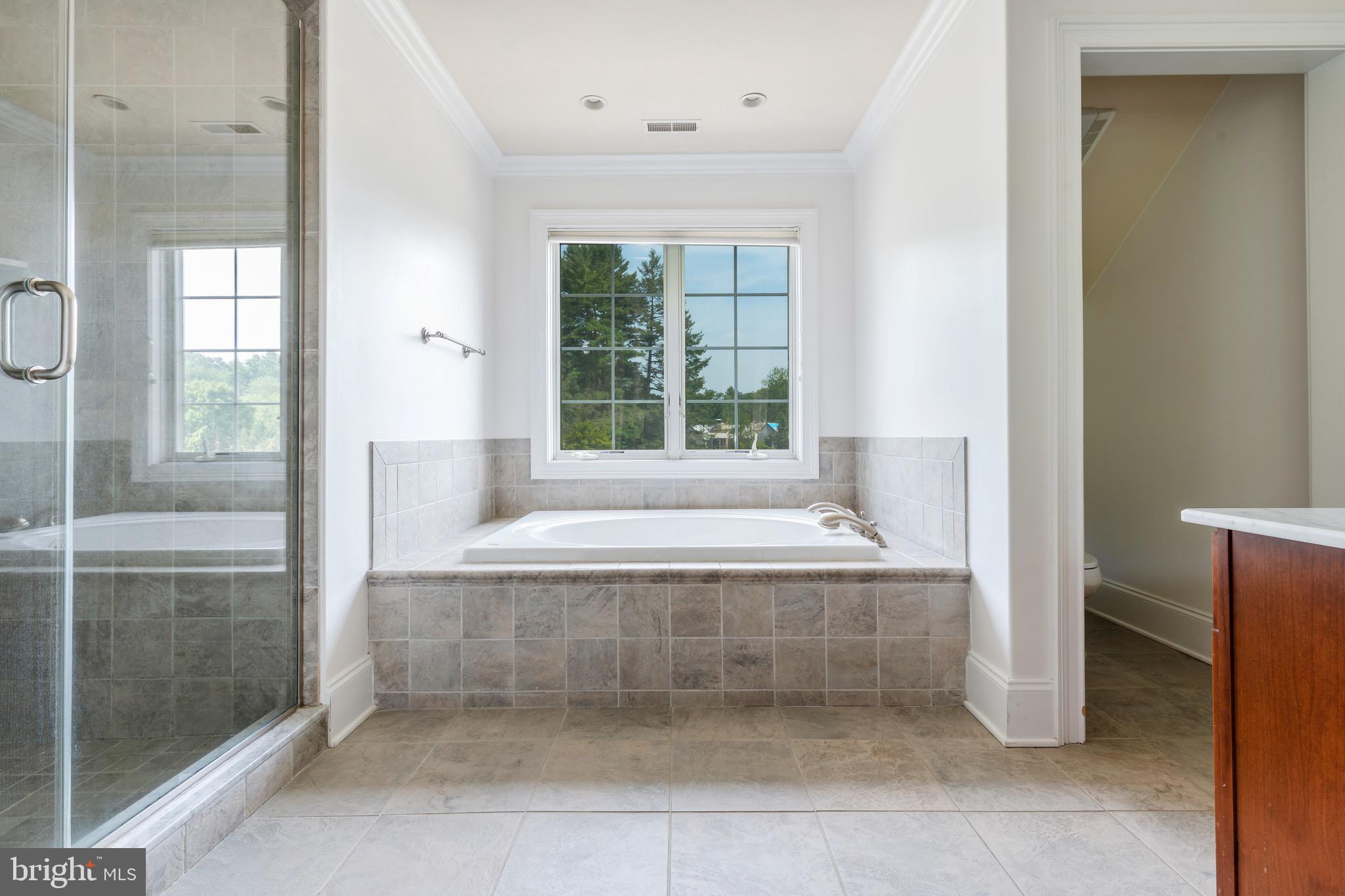 333 Greenbank Road Bryn Mawr, PA 19010 - Photo 28 of 45 Guest Suite Full Bath