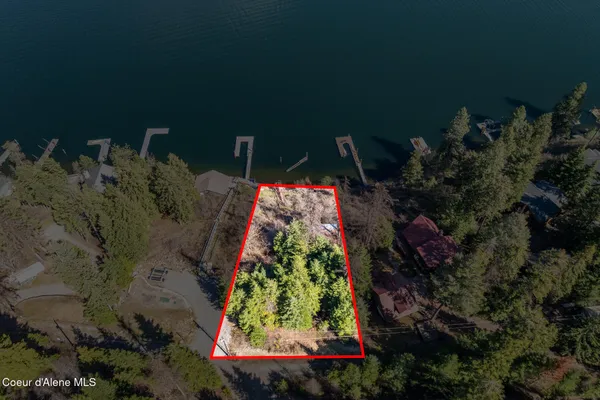 $795,000 | 3797 East Bridgeview Drive, Harrison, ID 83833