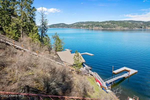 $795,000 | 3797 East Bridgeview Drive, Harrison, ID 83833