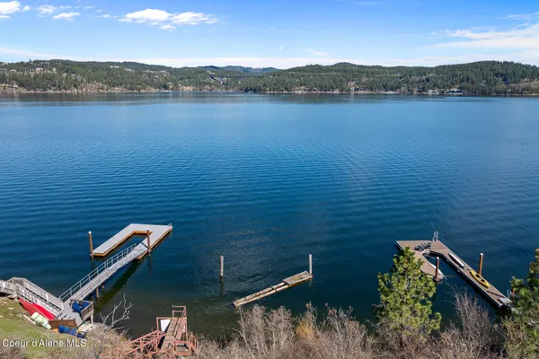 $795,000 | 3797 East Bridgeview Drive, Harrison, ID 83833