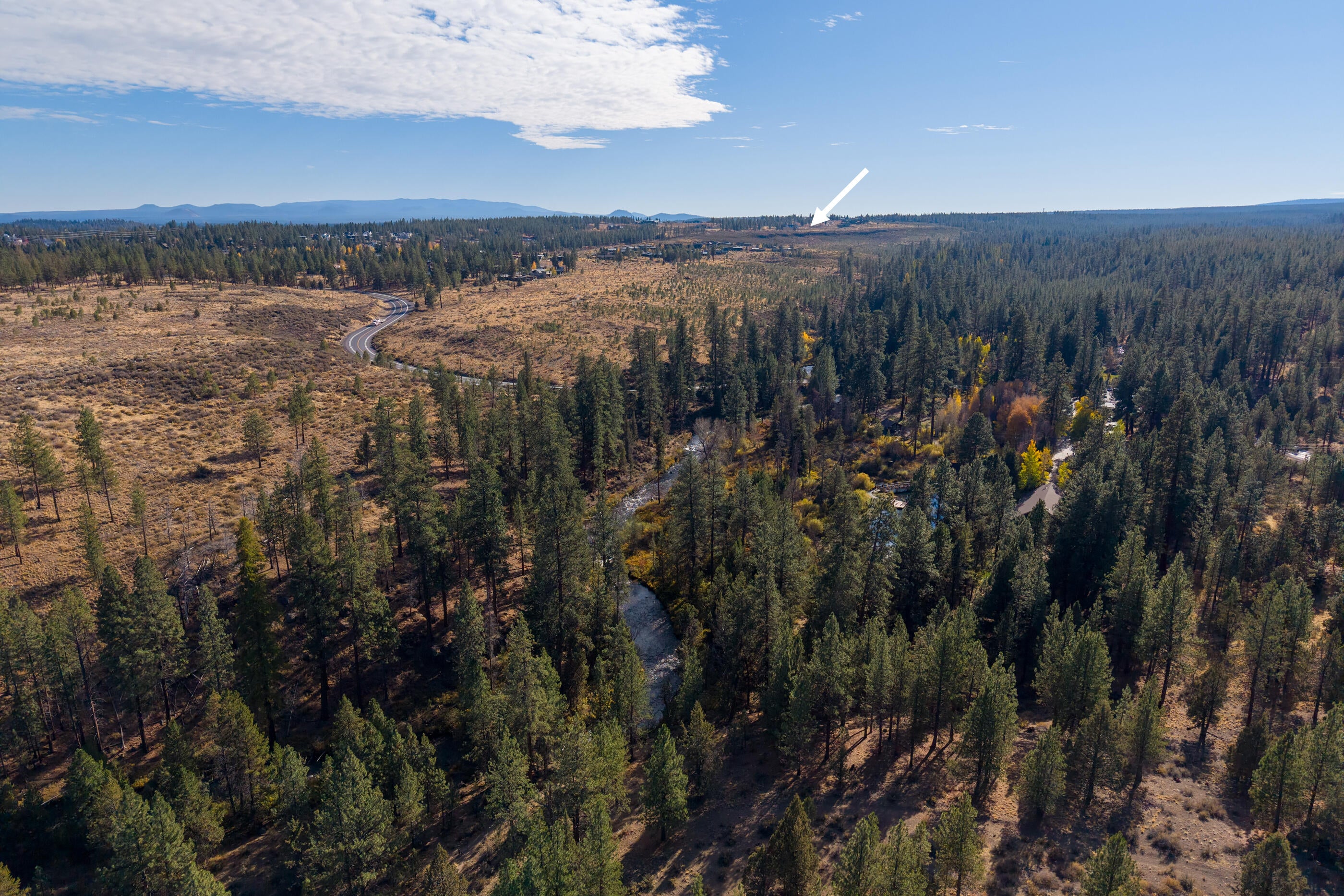 62495 Huntsman Loop Bend, OR 97703 - Photo 4 of 32 03