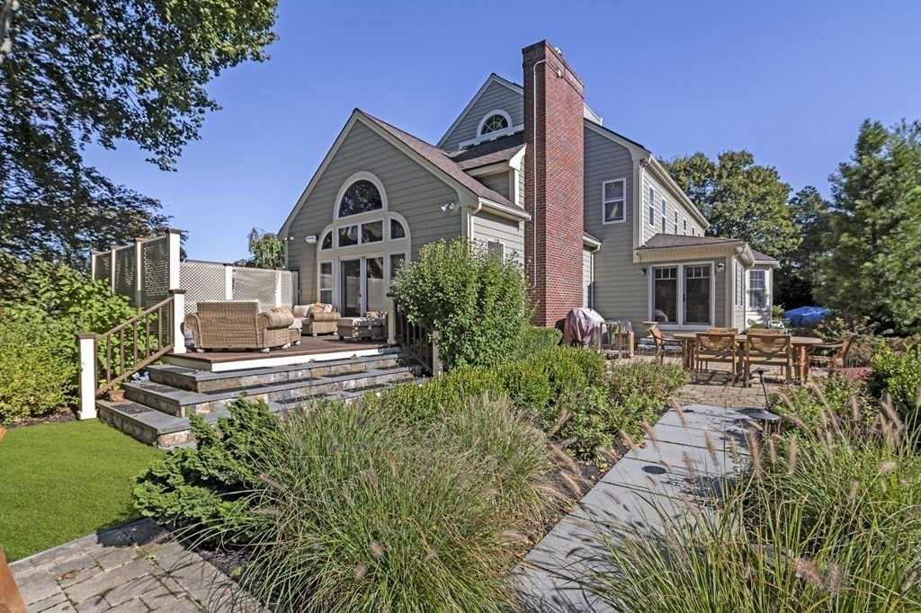 2 Stonecleave Lane Swampscott, MA 01907 - Photo 4 of 35