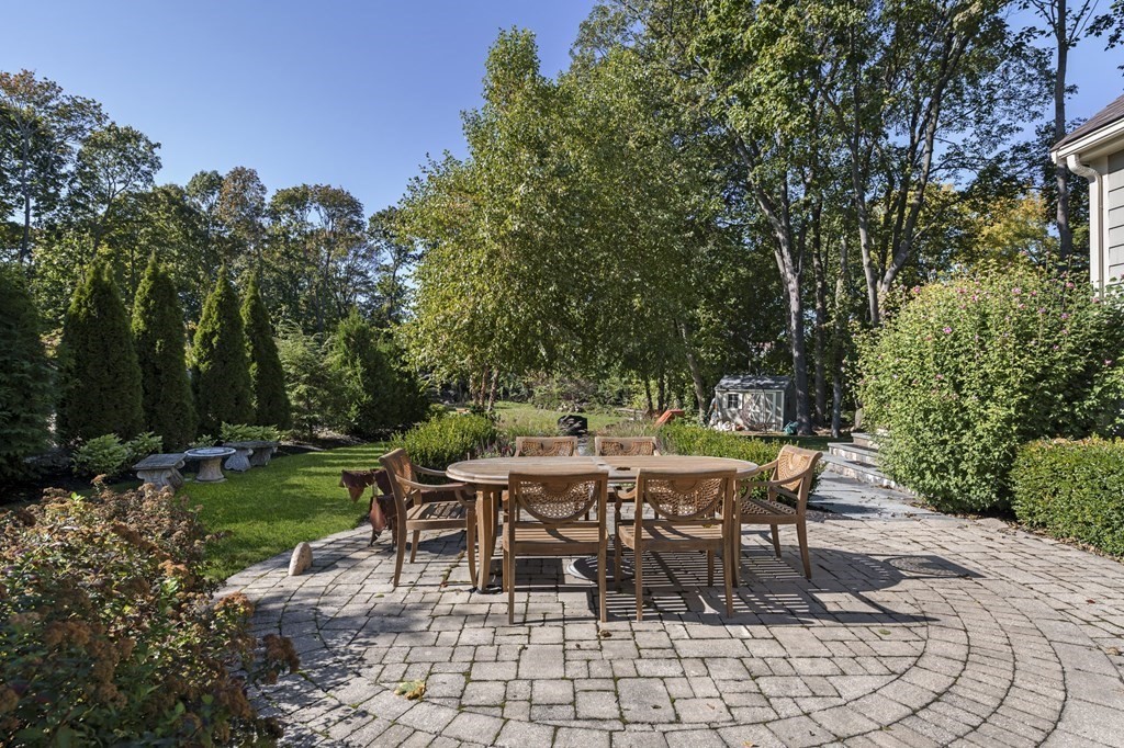 2 Stonecleave Lane Swampscott, MA 01907 - Photo 5 of 35