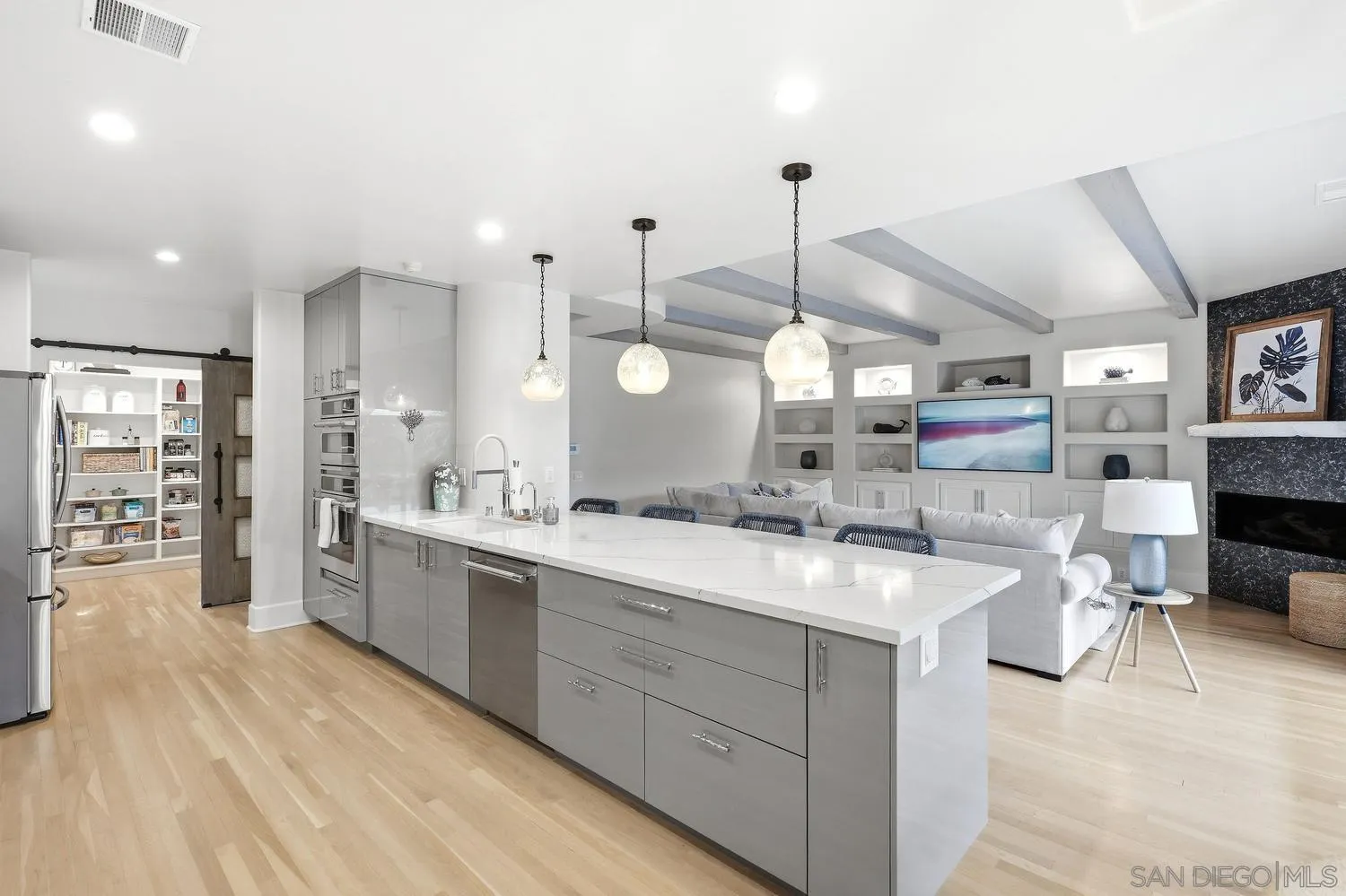 531 J Avenue Coronado, CA 92118 - Photo 15 of 58