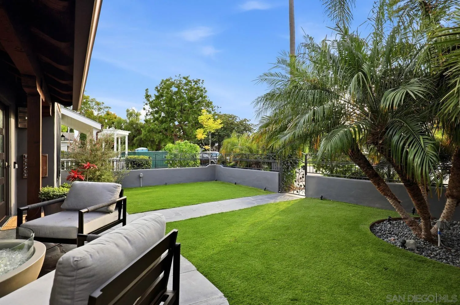 531 J Avenue Coronado, CA 92118 - Photo 3 of 58