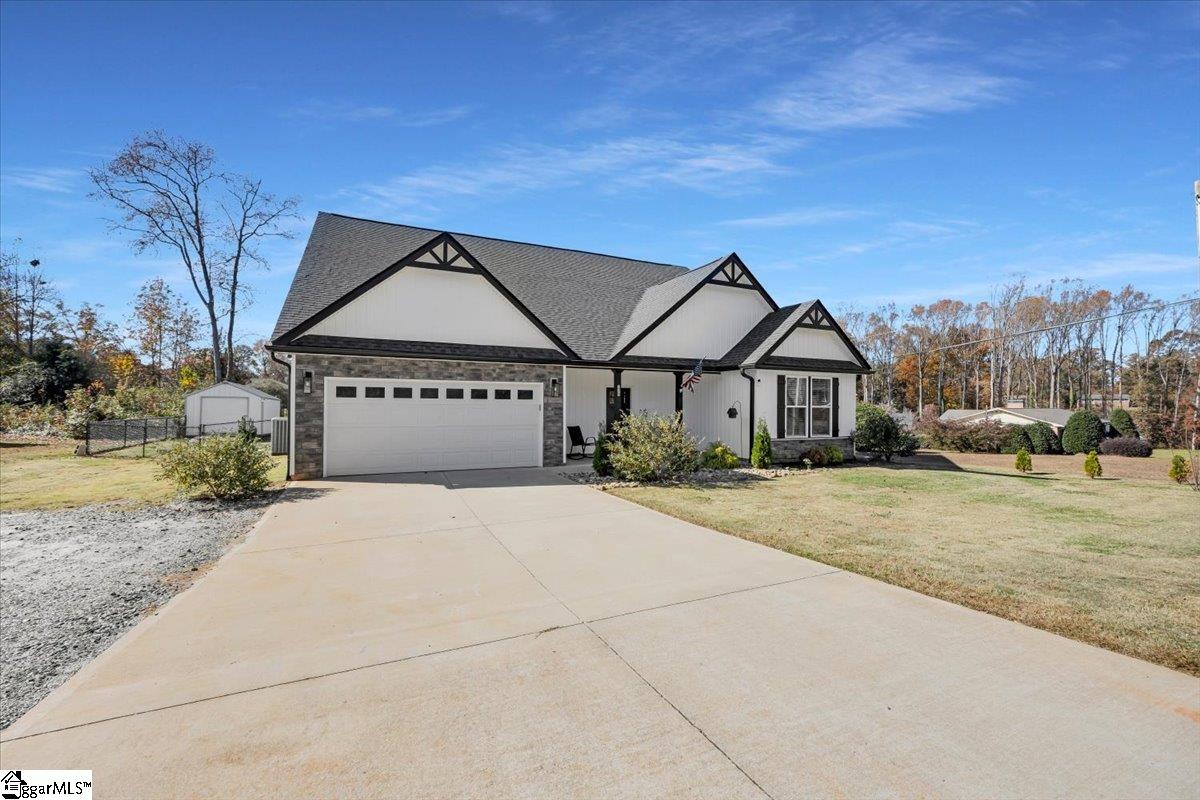 129 James Avenue Wellford, SC 29385 - Photo 13 of 36