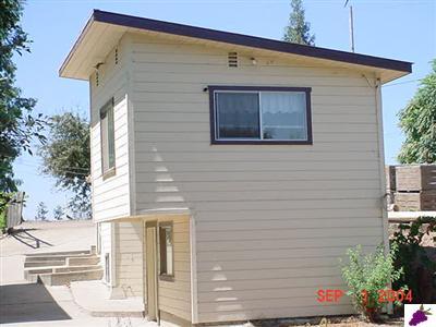 9202 South Kings River Road Reedley, CA 93654 - Photo 3 of 10 Studio appartment up stairs and bath house down stairs.