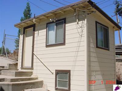 9202 South Kings River Road Reedley, CA 93654 - Photo 4 of 10 Studio appartment with basement below.