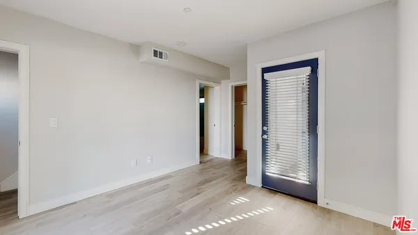 $3,574 | 236 Rosemont Avenue, Unit 1/2, Los Angeles, CA 90026