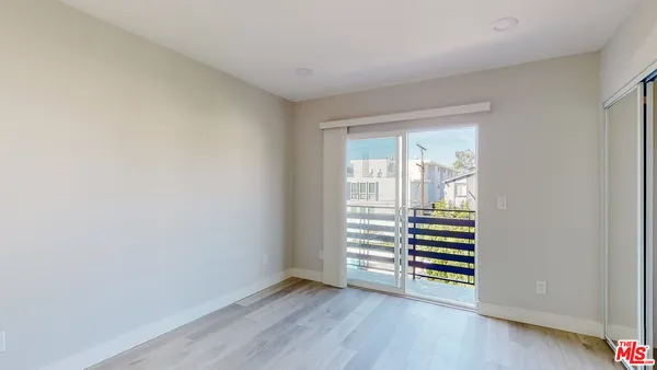 $3,574 | 236 Rosemont Avenue, Unit 1/2, Los Angeles, CA 90026