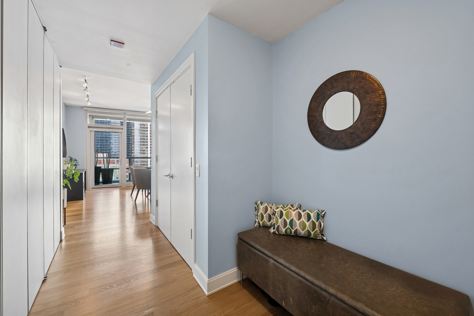 340 East Randolph Street, Unit 1102 Chicago, IL 60601 - Photo 10 of 39