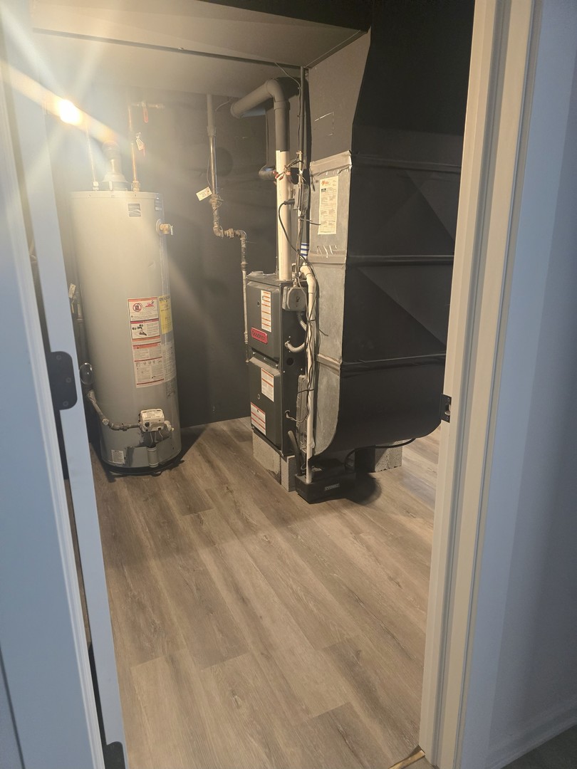 7740 West Norwood Street Chicago, IL 60631 - Photo 20 of 24 a view of a room with gym equipment