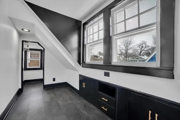 $4,950 | 4941 Montgomery Avenue, Downers Grove, IL 60515