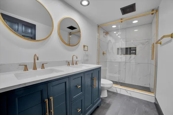 $4,950 | 4941 Montgomery Avenue, Downers Grove, IL 60515