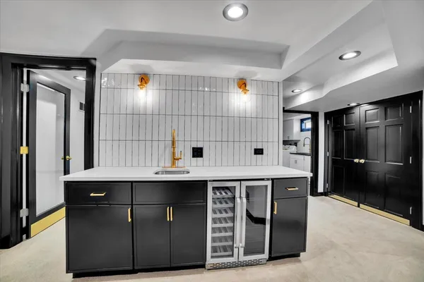 $4,950 | 4941 Montgomery Avenue, Downers Grove, IL 60515