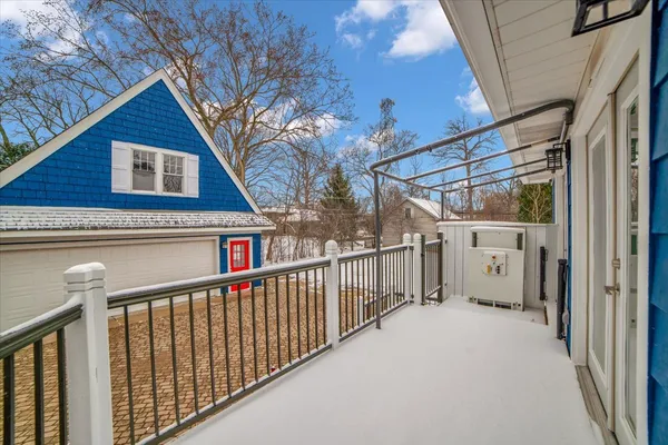 $4,950 | 4941 Montgomery Avenue, Downers Grove, IL 60515