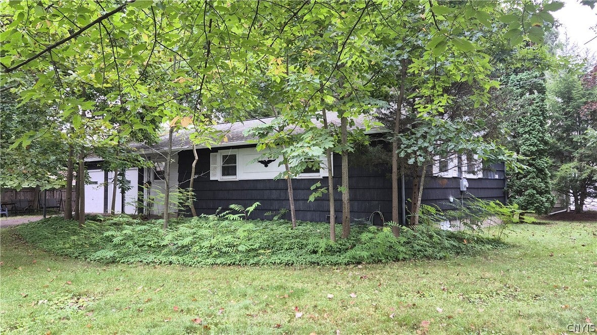 210 Windwood Road Syracuse, NY 13212 - Photo 5 of 34 Gallery Image 5