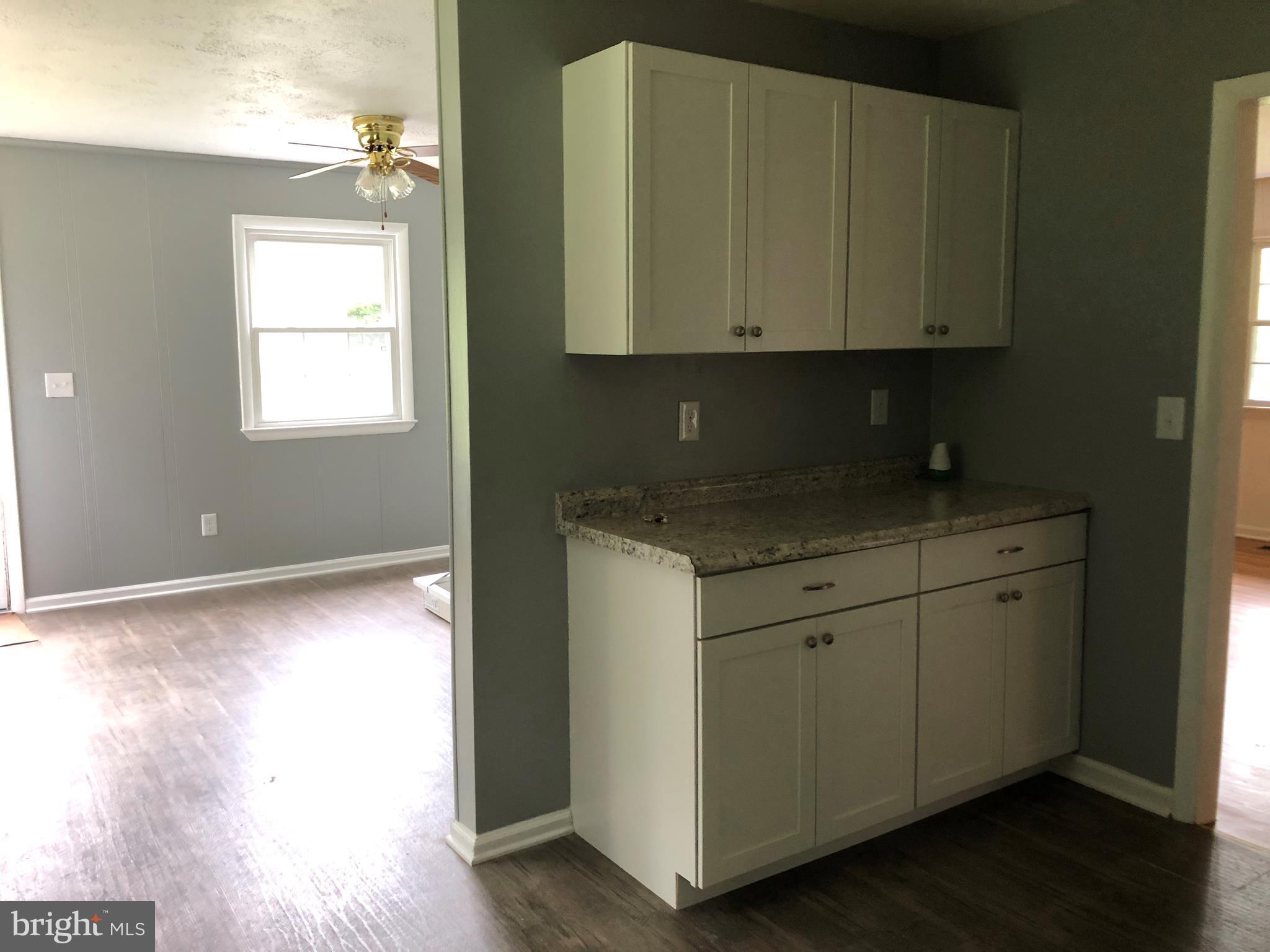 16878 Louisa Road Louisa, VA 23093 - Photo 8 of 12 Kitchen