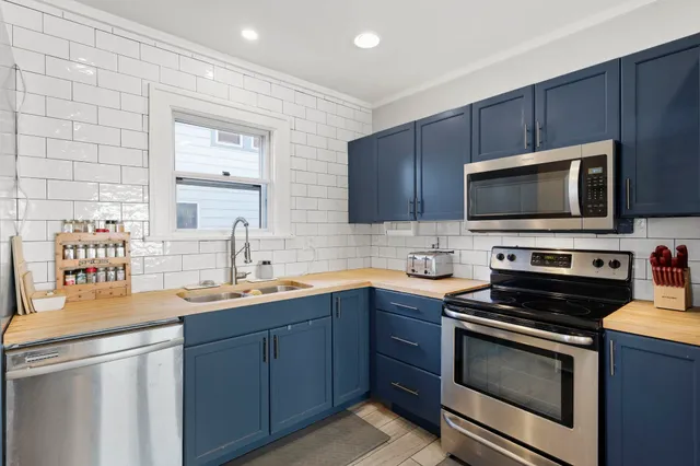 $203,000 | 115 Cleveland Street, Beaver Dam, WI 53916