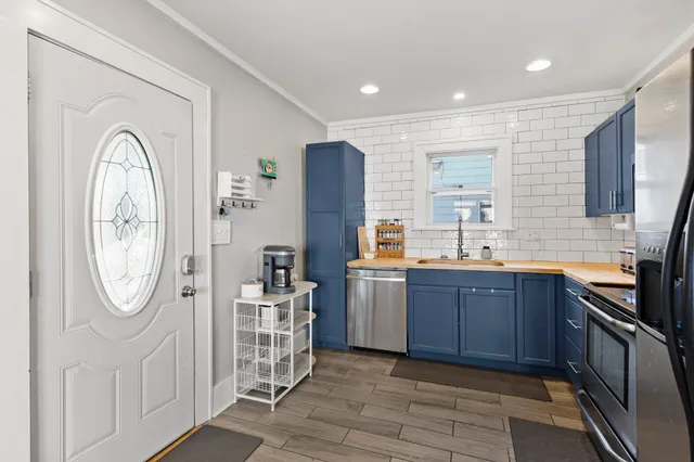 $203,000 | 115 Cleveland Street, Beaver Dam, WI 53916