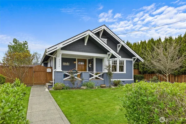 $600,000 | 2024 Wells Street, Enumclaw, WA 98022