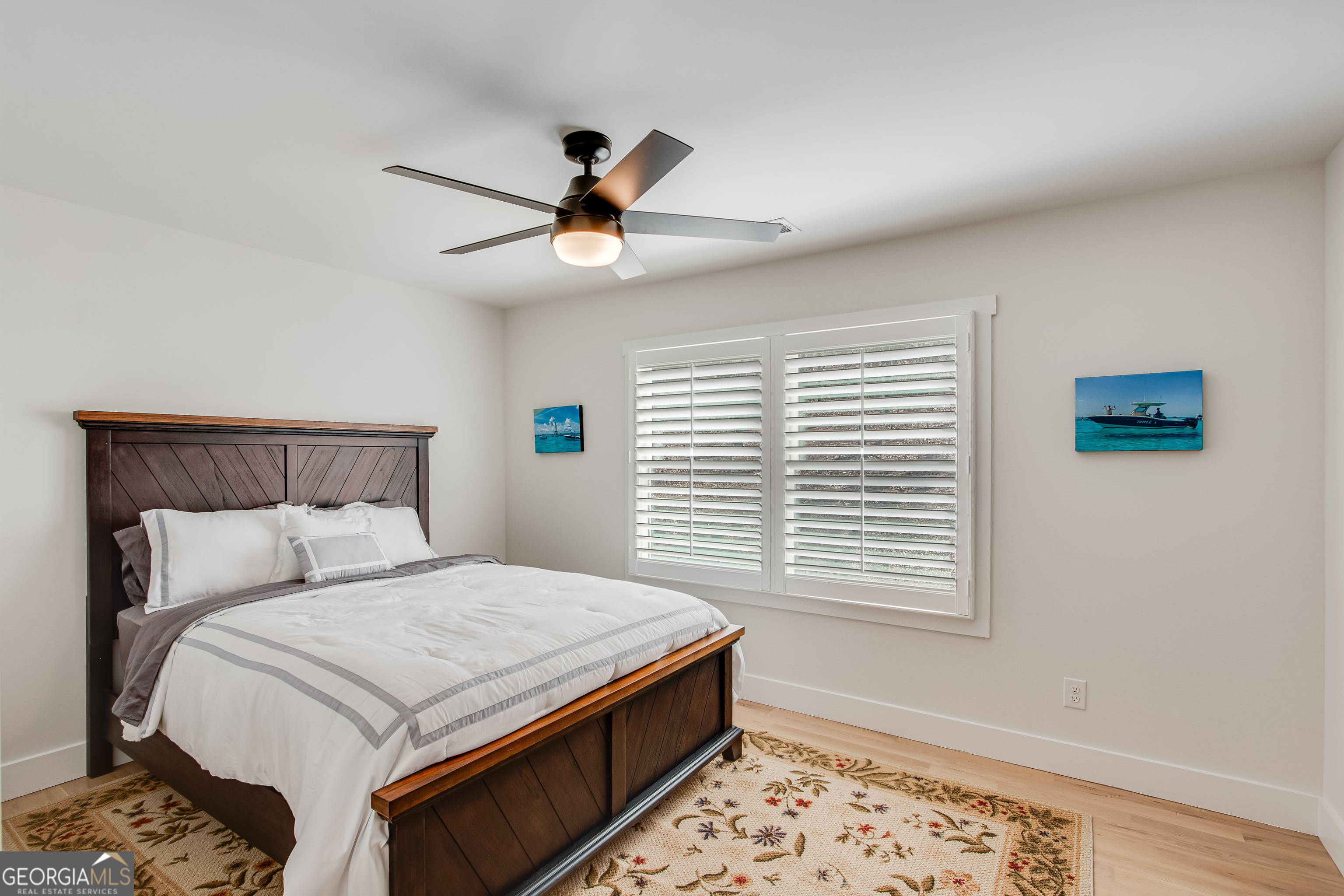 804 Wilshire Road Gainesville, GA 30501 - Photo 24 of 41 a bedroom with a bed and a window