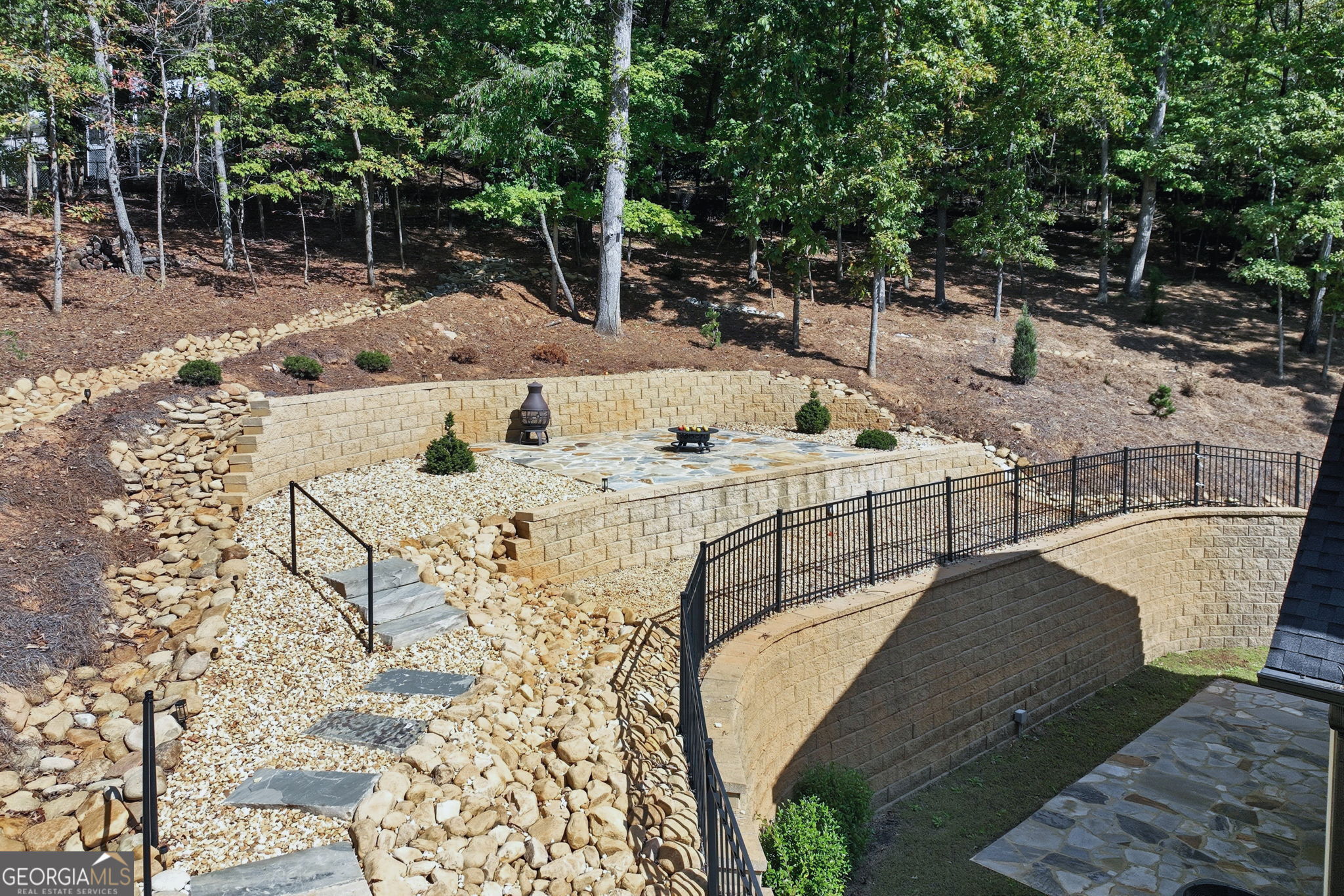 804 Wilshire Road Gainesville, GA 30501 - Photo 33 of 41 a view of a backyard with sitting area