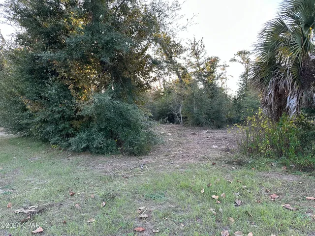 $89,900 | 9209 Lake Forest Drive, Youngstown, FL 32466