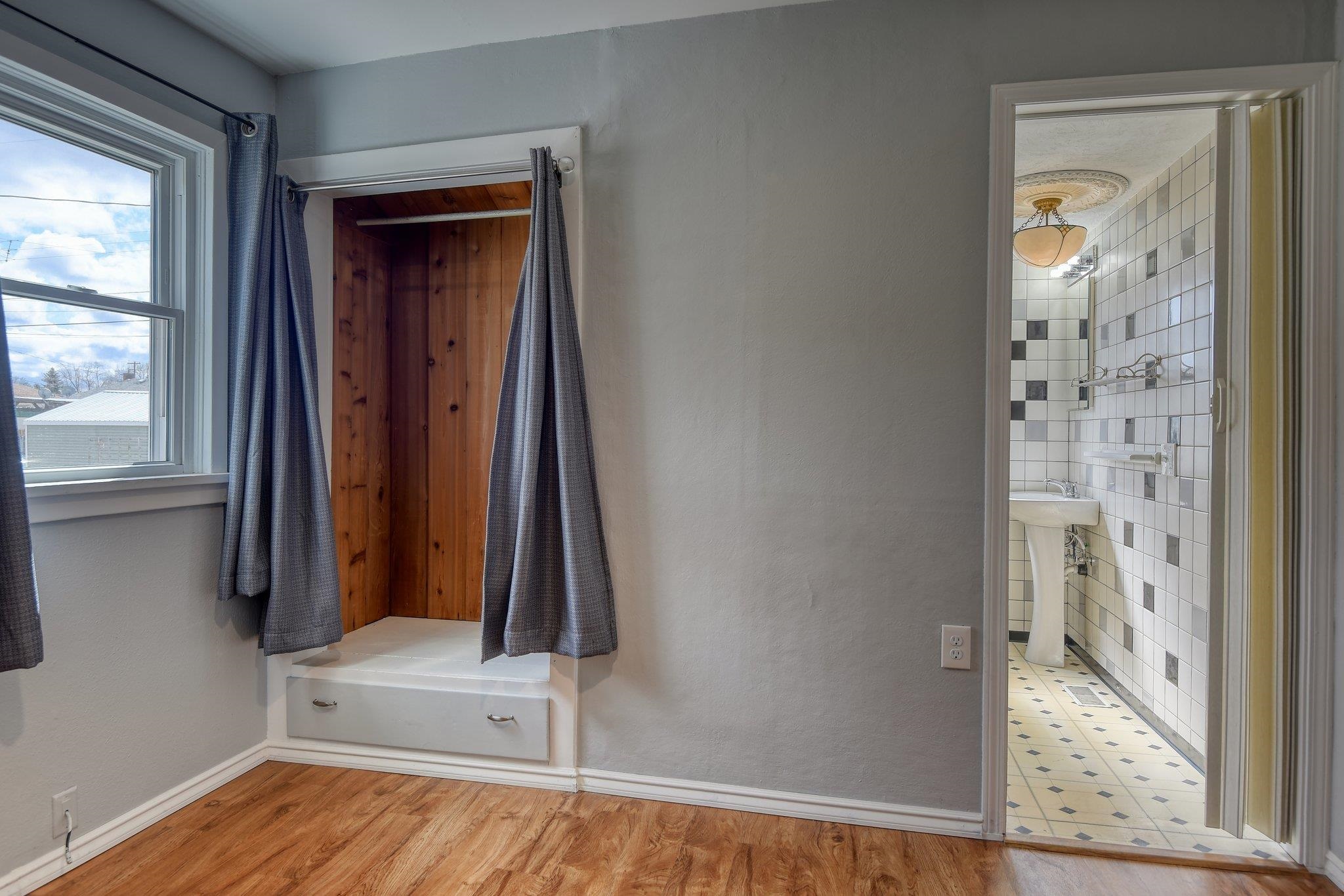 528 East Lacrosse Avenue Spokane, WA 99207 - Photo 18 of 50