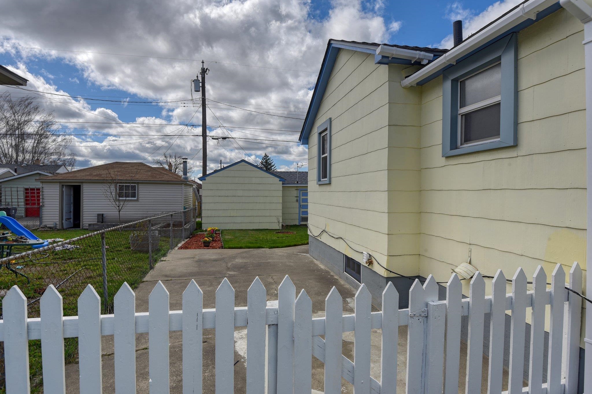 528 East Lacrosse Avenue Spokane, WA 99207 - Photo 46 of 50