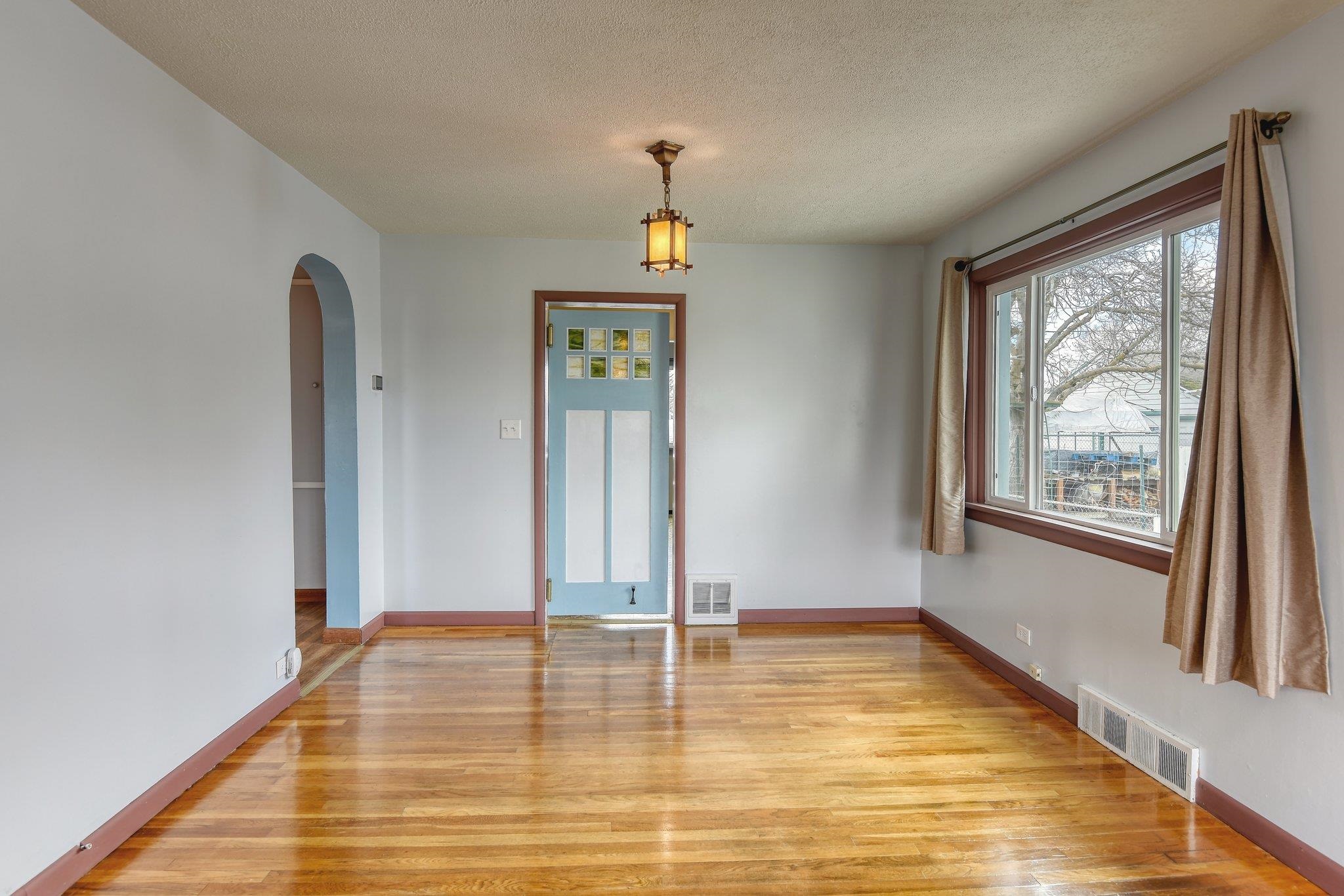 528 East Lacrosse Avenue Spokane, WA 99207 - Photo 8 of 50