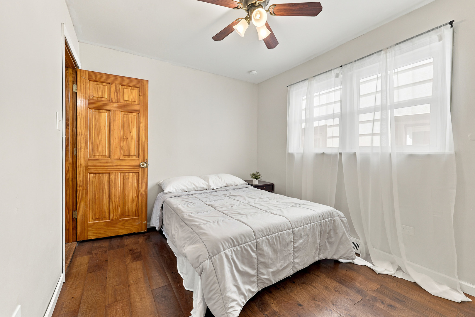 11157 South Spaulding Avenue Chicago, IL 60655 - Photo 9 of 21