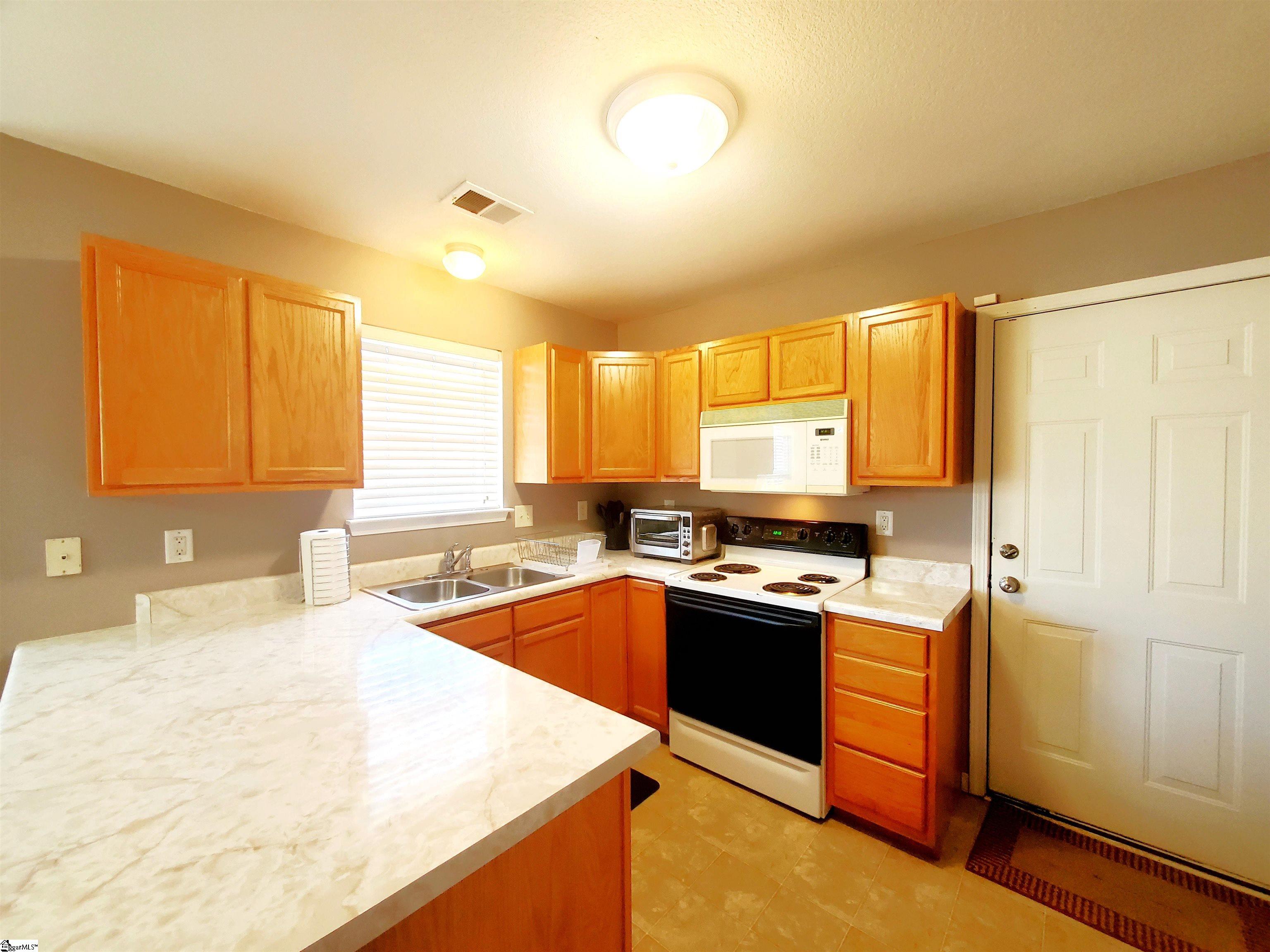 6 Wood Spring Court Greer, SC 29651 - Photo 6 of 14 Gallery Image 6
