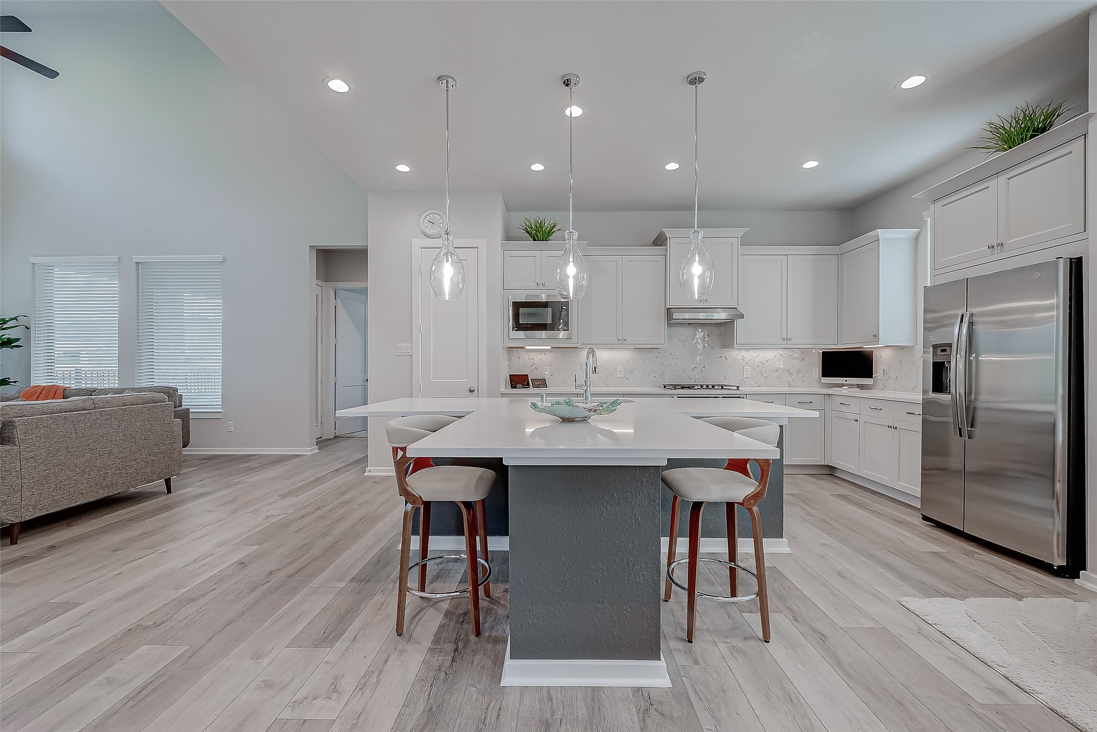 Welcome to this Lovely Home!