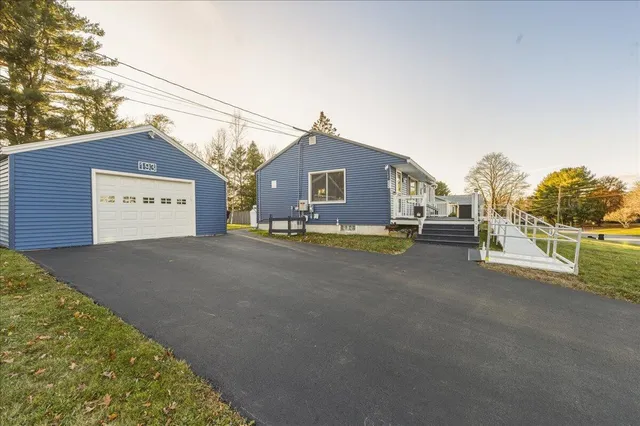 $290,000 | 193 Parkway North, Brewer, ME 04412