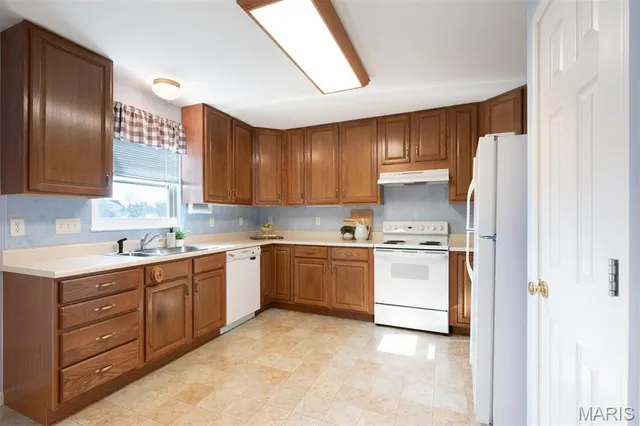 $369,900 | 13114 Walden Woods Court, St. Louis, MO 63146