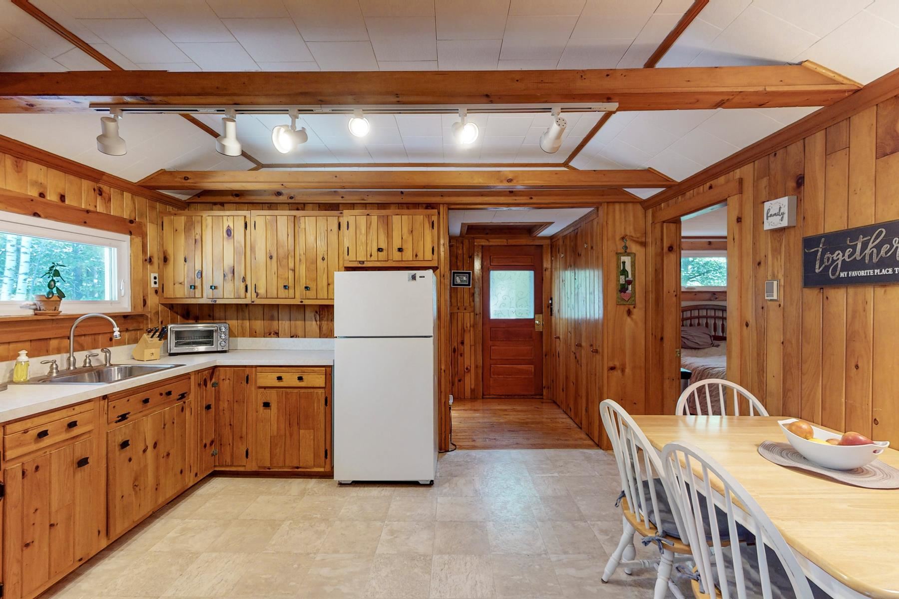 407 Birch Hill Road New Durham, NH 03855 - Photo 4 of 26 Gallery Image 4