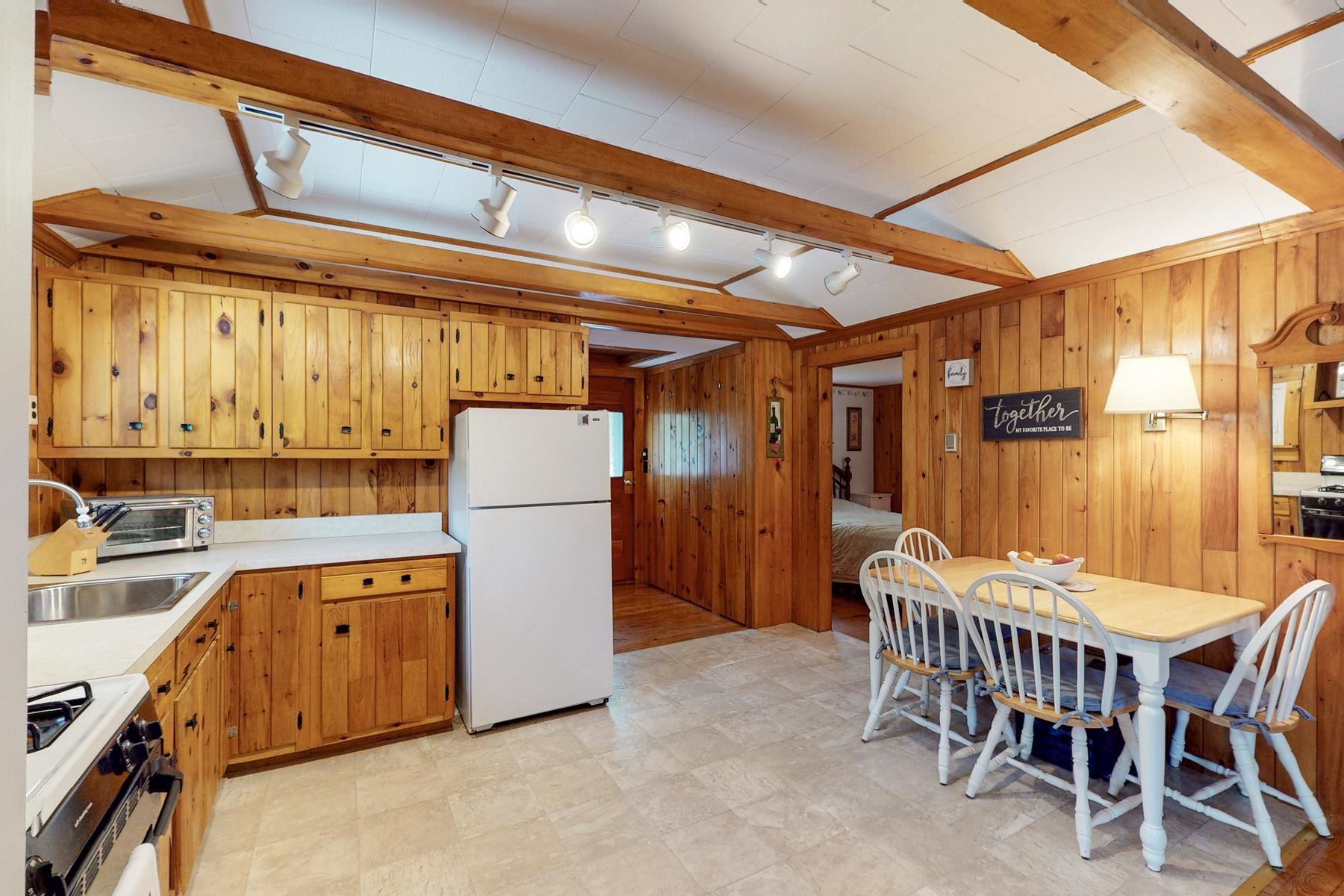 407 Birch Hill Road New Durham, NH 03855 - Photo 5 of 26 Gallery Image 5